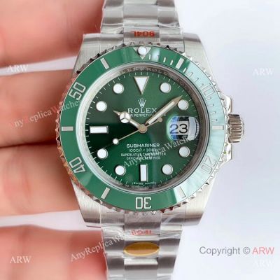 Noob Factory Rolex Replica HULK Submariner 904L 3135 Watch (V10 Version)